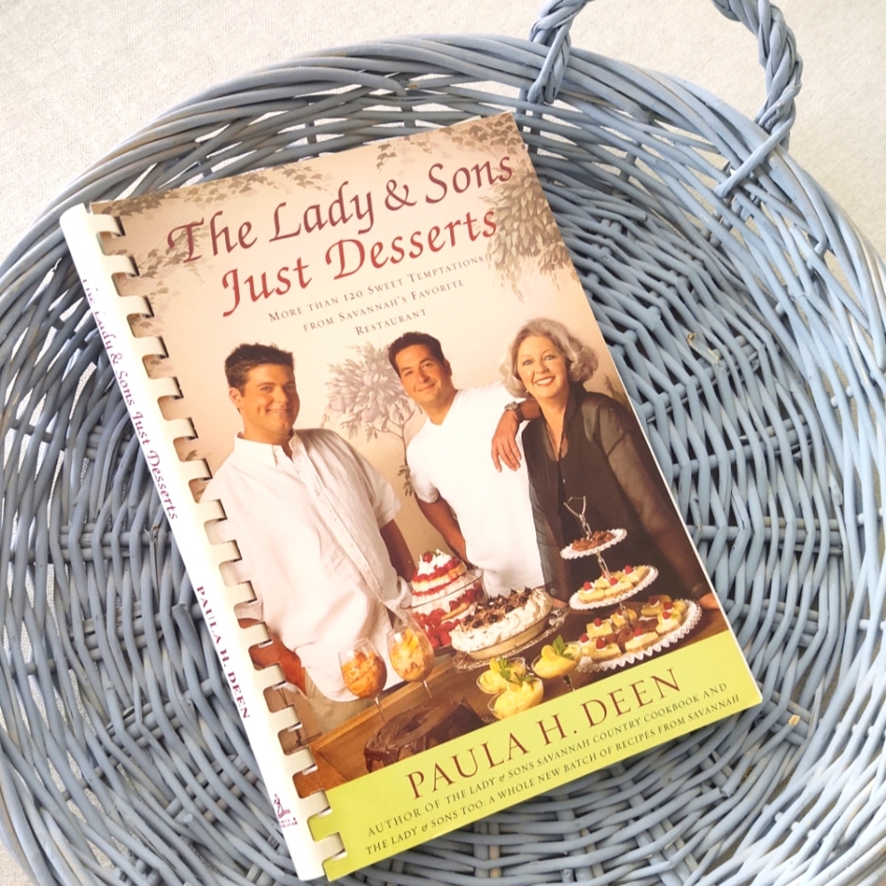 Paula Deen 🌴Savannah ~ Lady & Sons Desserts🍮 Book
